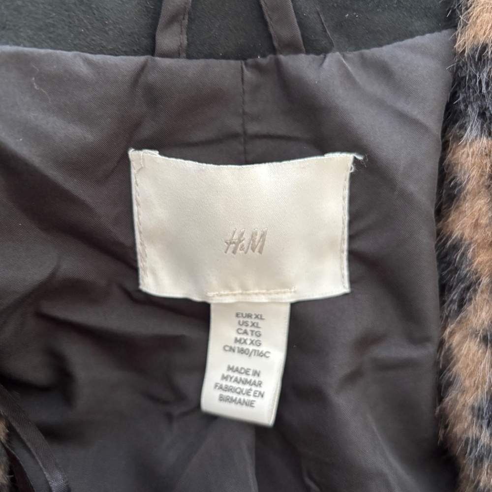 H&M Leopard Print Faux Fur Cropped Collarless Jacket - Picture 9 of 10